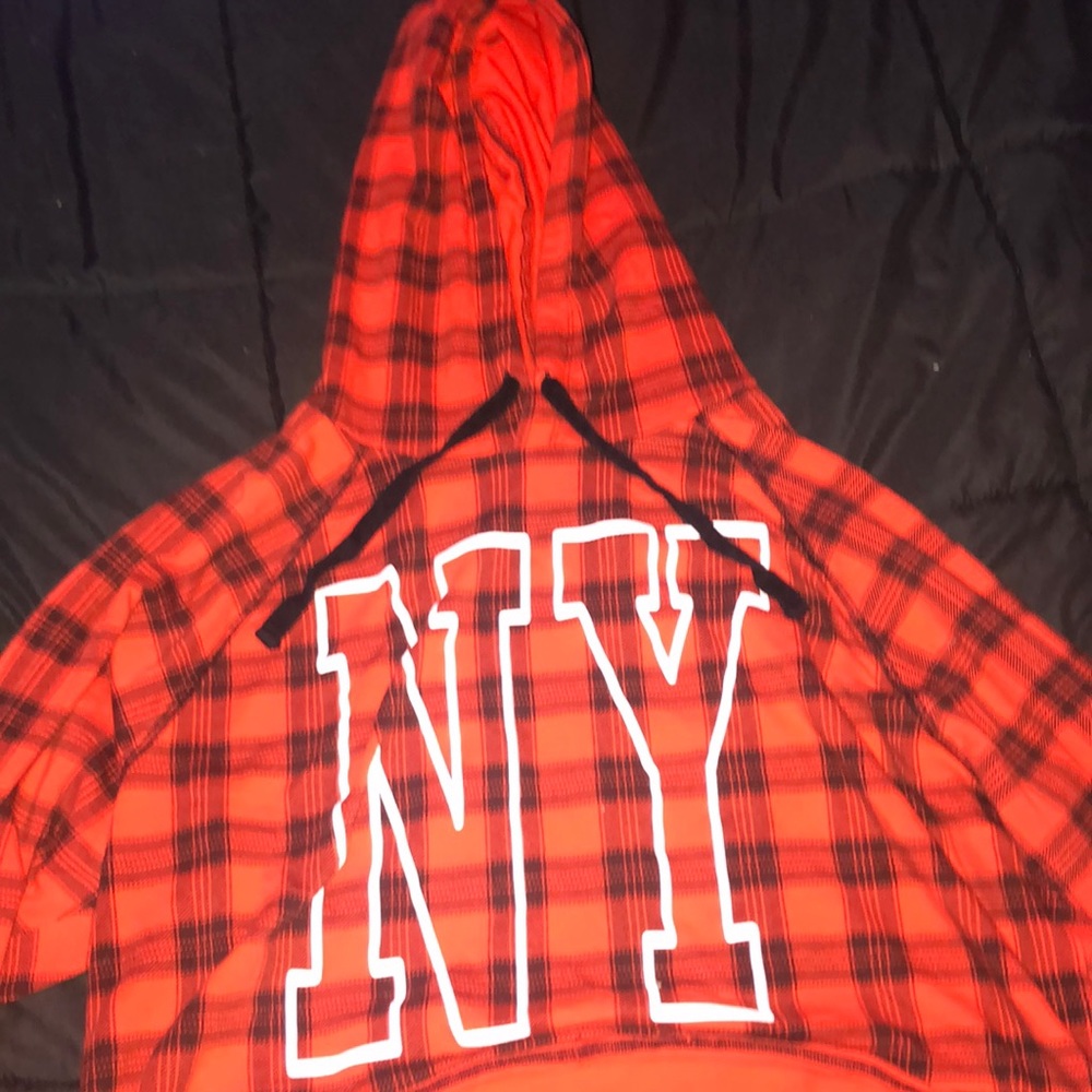 Red black and red long sleeve crop top